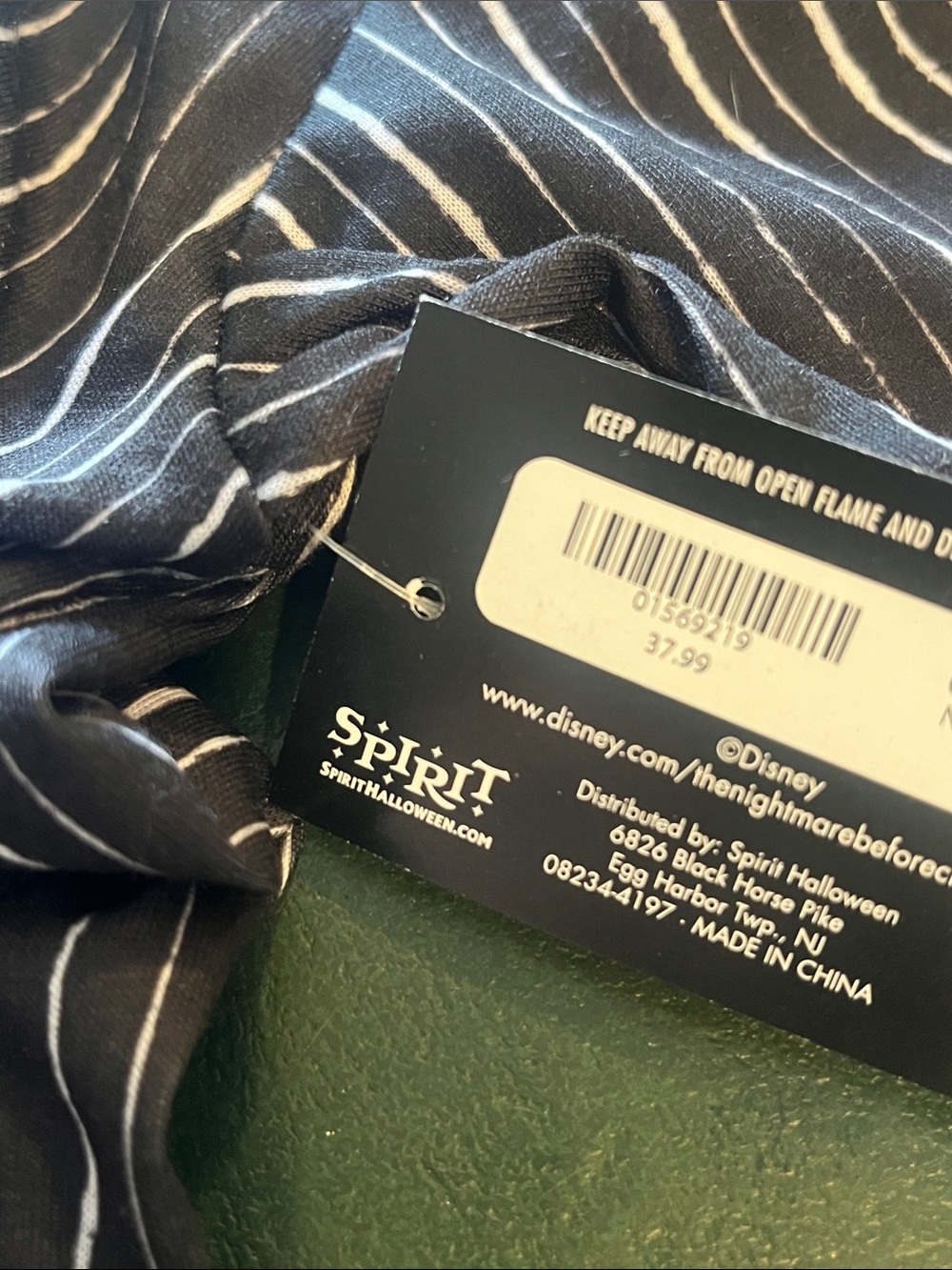 Men’s Jack Skellington Top - Picture 9 of 10